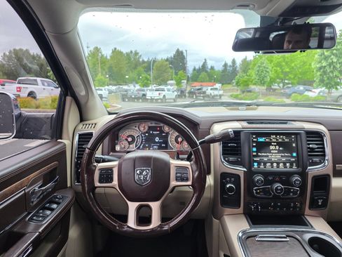 Used 2017 RAM 3500 Laramie Longhorn w/ Convenience Group AWD/4WD image 12
