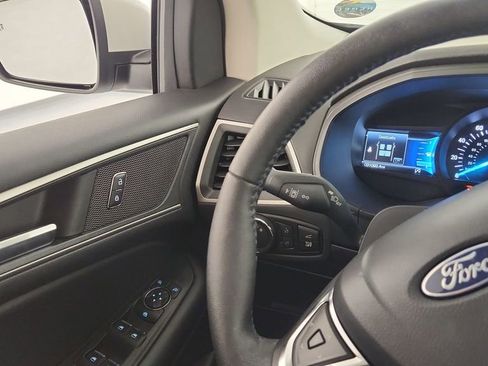Used 2022 Ford Edge SEL w/ Convenience Package image 19