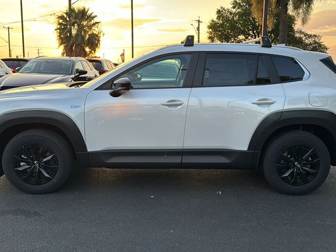Certified 2025 MAZDA CX-50 2.5 Hybrid w/ Cargo Package image 5