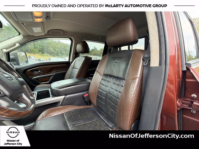 Used 2017 Nissan Titan Platinum Reserve AWD/4WD image 23