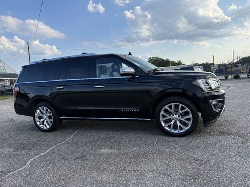 Used 2018 Ford Expedition Max Platinum RWD image 9