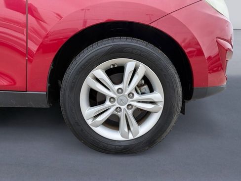 Used 2013 Hyundai Tucson GLS image 9