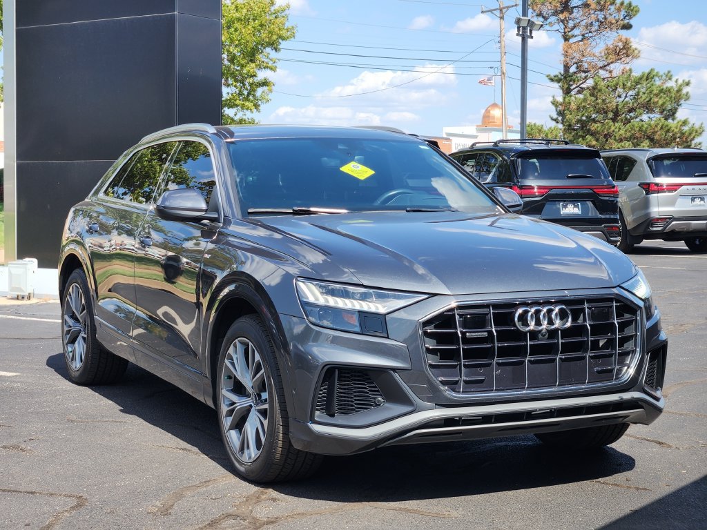 Used 2021 Audi Q8 Prestige AWD/4WD image 3