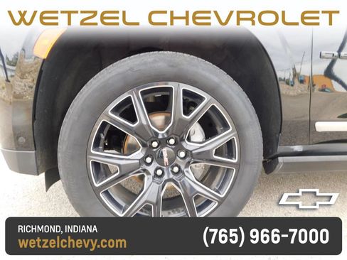 Used 2023 GMC Yukon XL Denali w/ Denali Reserve Package AWD/4WD image 10