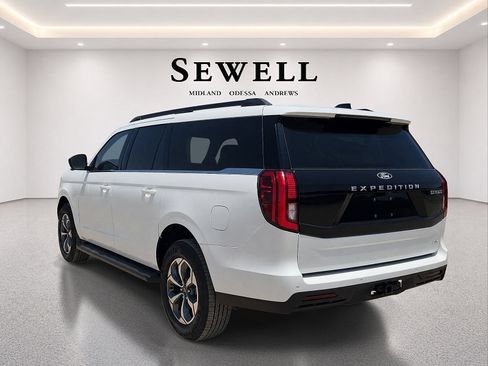 New 2027 Ford Expedition Max Active RWD image 3