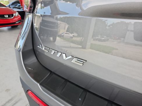 Used 2025 Ford Explorer Active w/ Active Comfort Package RWD image 25