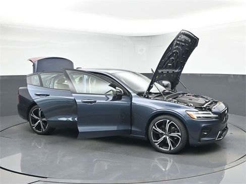 Used 2024 Volvo S60 B5 Ultimate image 49