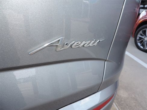 Certified 2024 Buick Enclave Avenir w/ Avenir Technology Package image 13