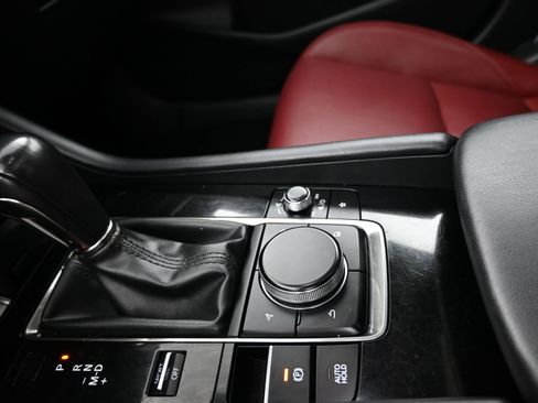 Used 2024 MAZDA MAZDA3 s image 24