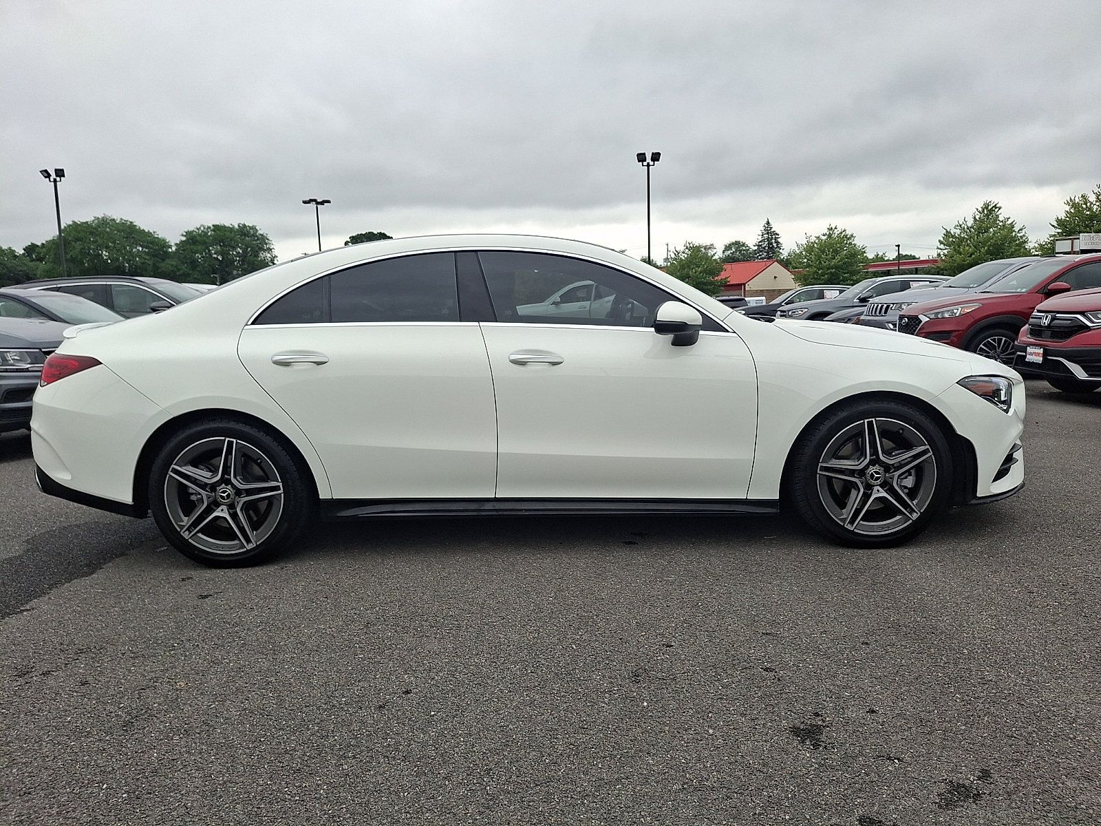 Used 2022 Mercedes-Benz CLA 250 4MATIC image 7