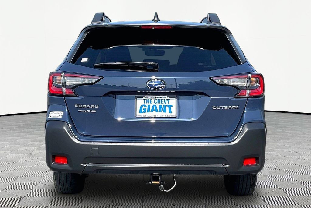 Used 2024 Subaru Outback Premium AWD/4WD image 5