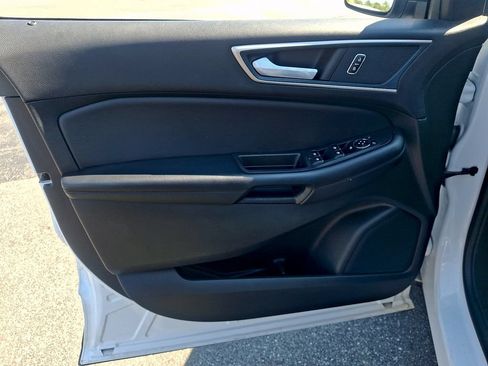 Used 2024 Ford Edge SEL AWD/4WD image 12