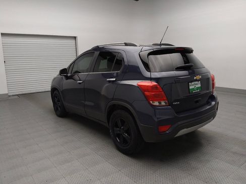 Used 2019 Chevrolet Trax LT w/ LT Convenience Package image 5