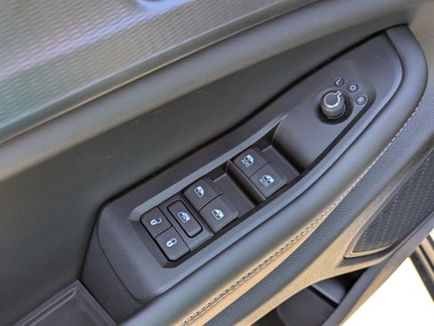 New 2026 Jeep Grand Cherokee L Laredo RWD image 12