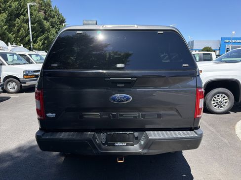 Used 2018 Ford F150 XLT w/ Equipment Group 302A Luxury AWD/4WD image 9