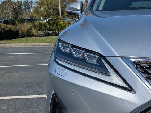 Used 2022 Lexus RX 350L Luxury w/ Accessory Package (Z1) image 10
