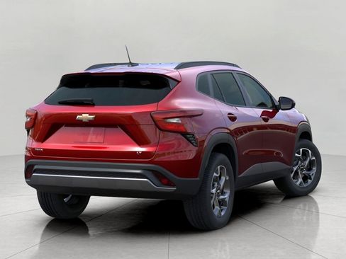 New 2026 Chevrolet Trax LT w/ Driver Confidence Package FWD image 4