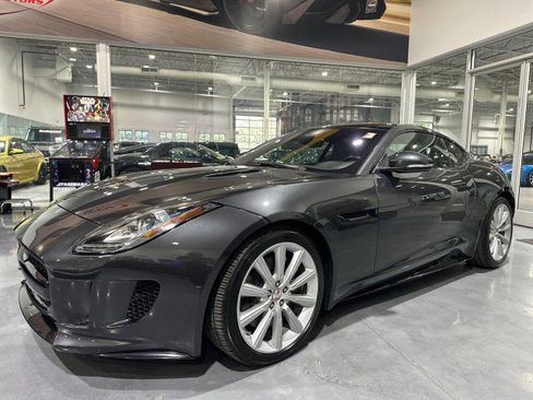 Used 2017 Jaguar F-TYPE Coupe RWD image 17