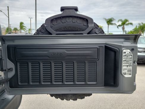 Used 2020 Jeep Wrangler Unlimited Sport AWD/4WD image 14