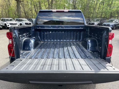 Used 2022 Chevrolet Silverado 1500 LT AWD/4WD image 21