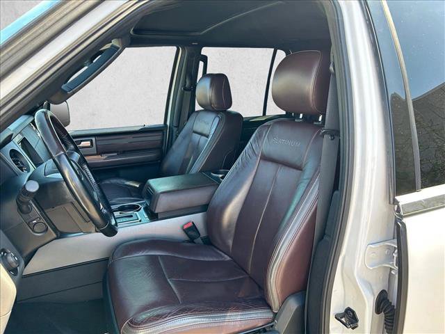 Used 2016 Ford Expedition EL Platinum RWD image 17