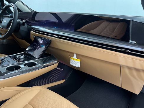 New 2025 Cadillac Escalade IQ Sport 2 w/ LPO, ONYX Package image 26