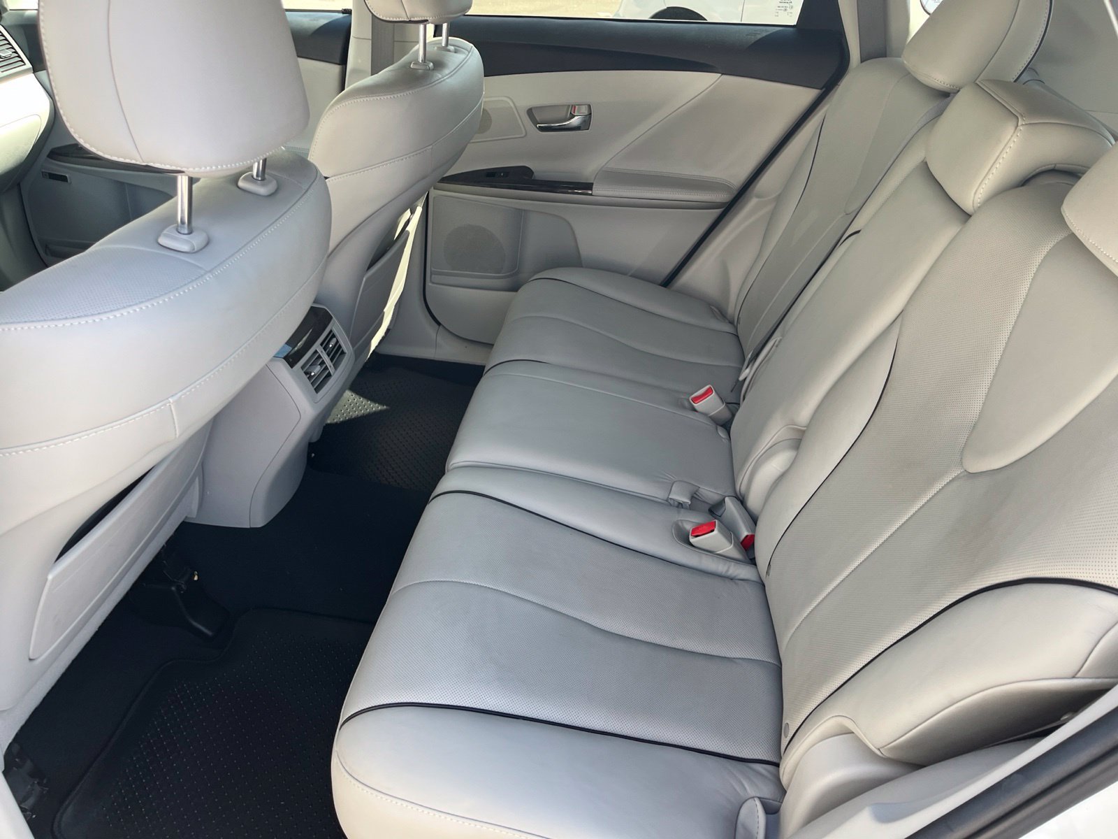 Used 2015 Toyota Venza XLE w/ XLE Premium Package FWD image 14