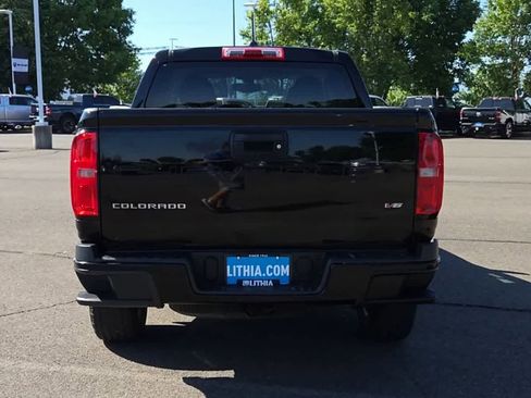 Used 2021 Chevrolet Colorado LT AWD/4WD image 7