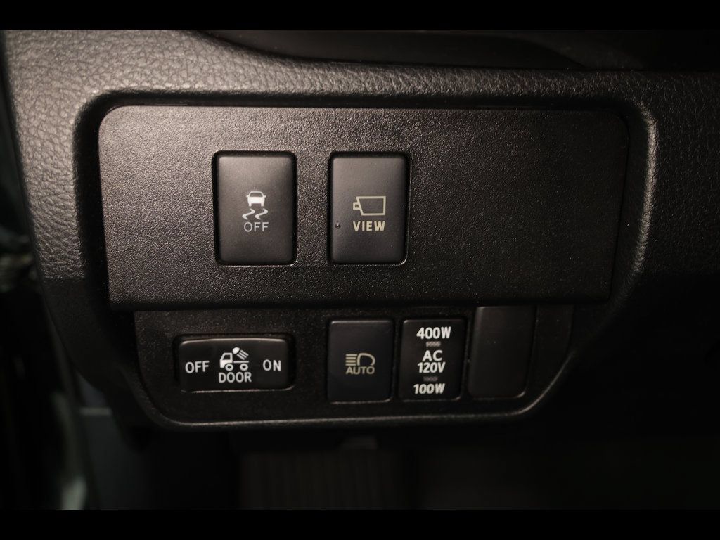 Used 2021 Toyota Tacoma Limited w/ Blackout Package (TMS) AWD/4WD image 15
