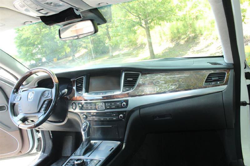 Used 2014 Hyundai Equus Signature RWD image 13