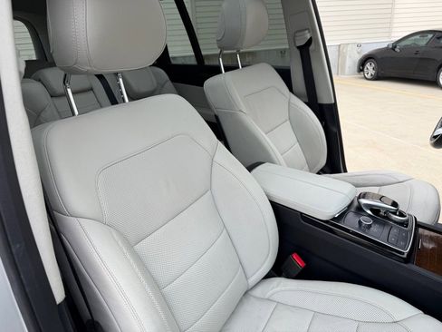 Used 2017 Mercedes-Benz GLS 450 4MATIC image 30