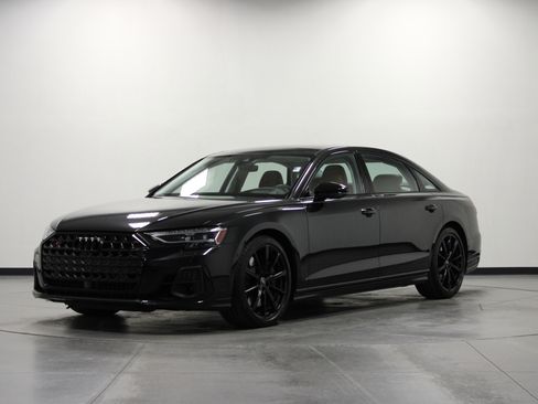 Used 2023 Audi S8 image 9
