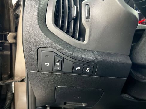 Used 2012 Kia Sportage LX w/ Navigation Pkg FWD image 18