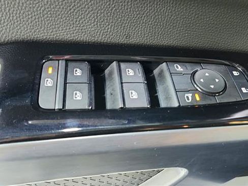 Certified 2026 Nissan Pathfinder SL FWD image 19