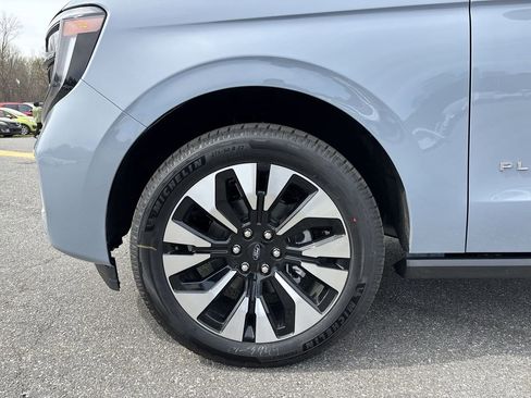 New 2026 Ford Expedition Max Platinum w/ Driver's Package image 19