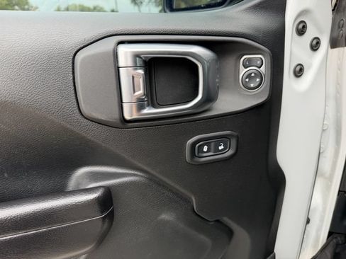 Used 2021 Jeep Wrangler Unlimited Sport AWD/4WD image 10