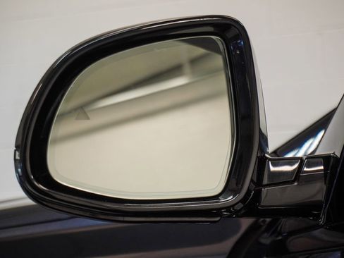 Used 2021 BMW X6 M50i w/ Executive Package image 46