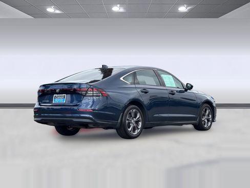 Used 2023 Honda Accord EX image 8