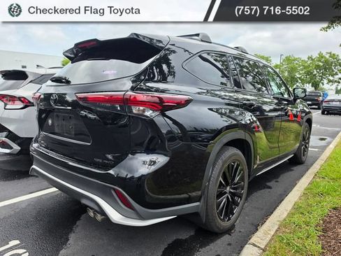Used 2024 Toyota Highlander XSE AWD/4WD image 6