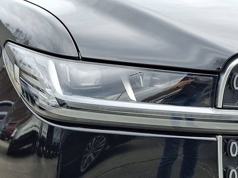 Certified 2025 Lincoln Navigator Reserve AWD/4WD image 9