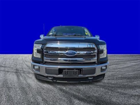 Used 2017 Ford F150 Lariat w/ Equipment Group 502A Luxury AWD/4WD image 9