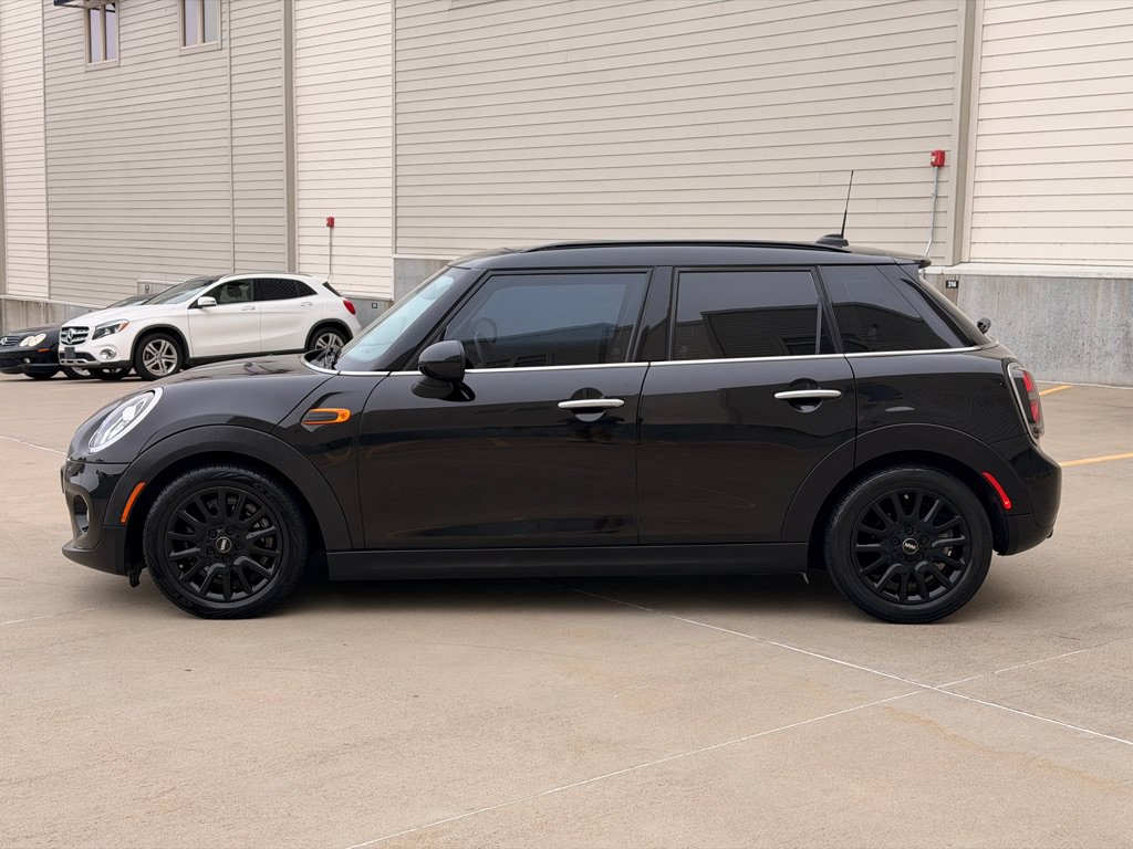 Used 2017 MINI Cooper 4-Door Hardtop FWD image 6