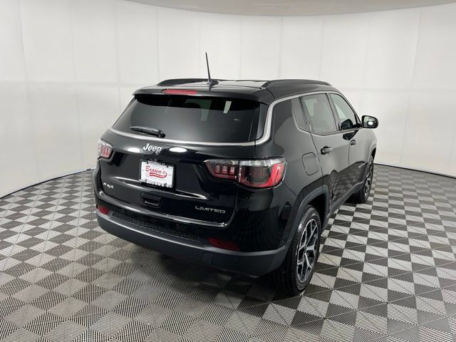 Used 2026 Jeep Compass Limited AWD/4WD image 7