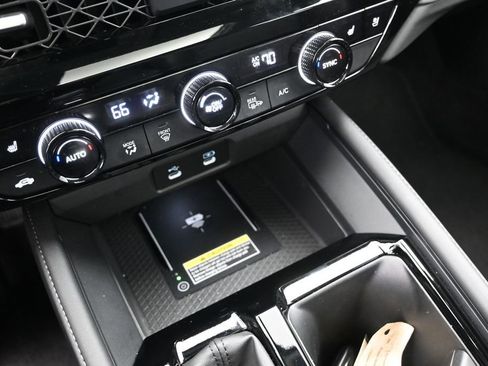 Certified 2024 Honda Accord Touring image 22