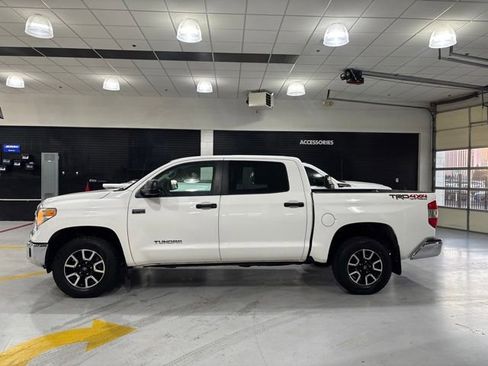 Used 2014 Toyota Tundra SR5 w/ TRD Off Road Package AWD/4WD image 5