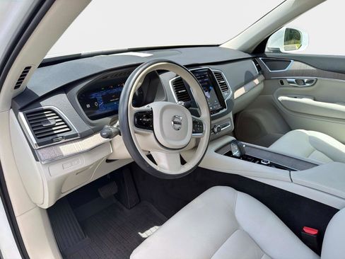 Certified 2024 Volvo XC90 T8 Core AWD/4WD image 18