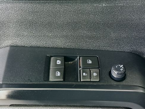 Used 2022 Toyota Tacoma SR image 23