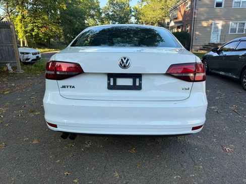 Used 2018 Volkswagen Jetta S FWD image 5