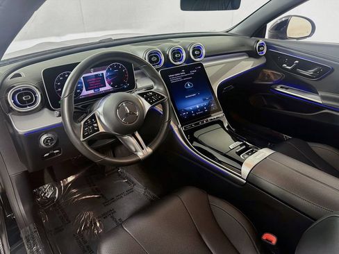 Used 2024 Mercedes-Benz CLE 300 4MATIC Cabriolet image 9