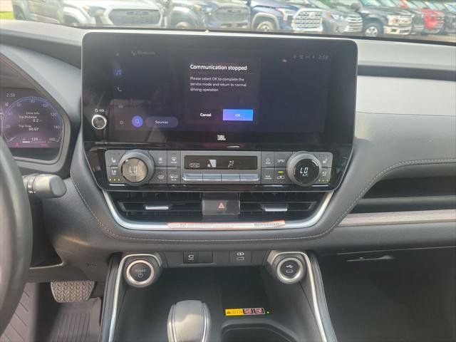 Certified 2024 Toyota Grand Highlander AWD Hybrid image 21